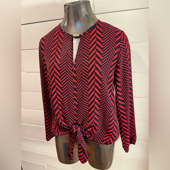❤️ MICHAEL MICHAEL KORS – Tie-Front Chevron Blouse – Size S - Picture 2 of 10